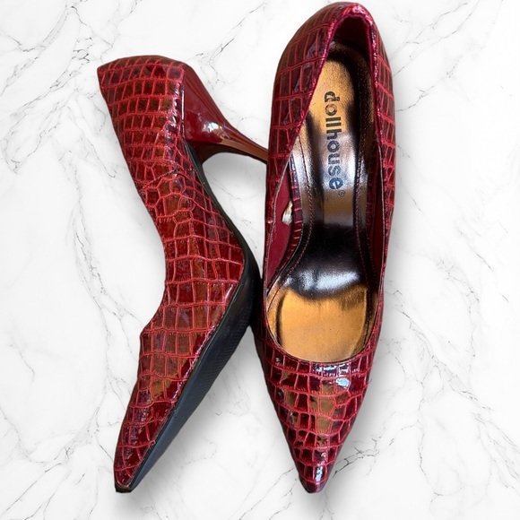 Dollhouse Shoes - Dollhouse “Snobby” Red Snake Pattern Stilettos Size 8